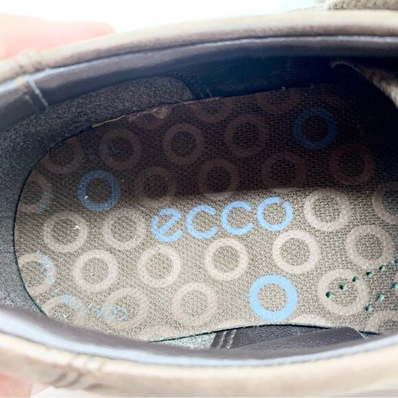 ECCO Crisp Leather Lace Up Sneaker In Taupe Size 37 Preppy Minimalist Coastal - Picture 11 of 13